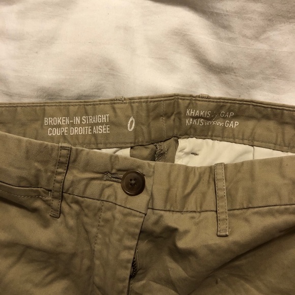 Gap Khakis Broken-In Straight - Picture 4 of 4